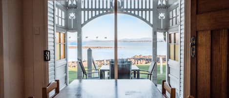 Cottage, 4 Bedrooms (Pilots Cottage) | Dining room