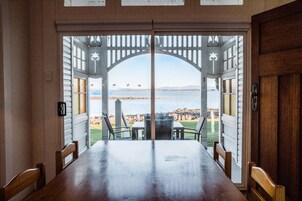 Cottage, 4 Bedrooms (Pilots Cottage) | Dining room