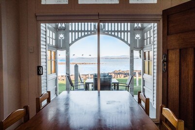 Low Head Pilot Station