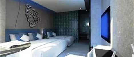 Premium bedding, minibar, desk, free WiFi