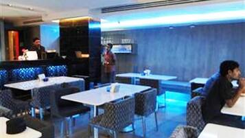 Breakfast, lunch, dinner served; Indian cuisine