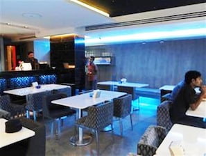 Breakfast, lunch, dinner served; Indian cuisine - Blutique Hotel (Bangkok)