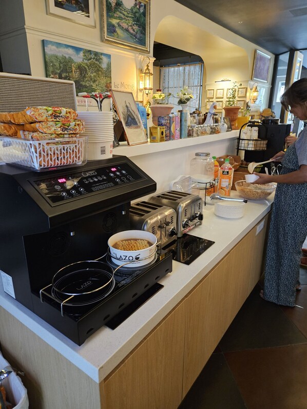 Breakfast served, Korean cuisine