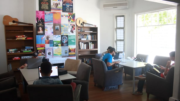 Game room - The Hive Hostel (Perth)