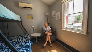 Double Room - The Hive Hostel (Perth)
