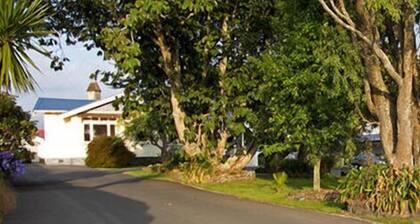 Broadway Lodge Motel