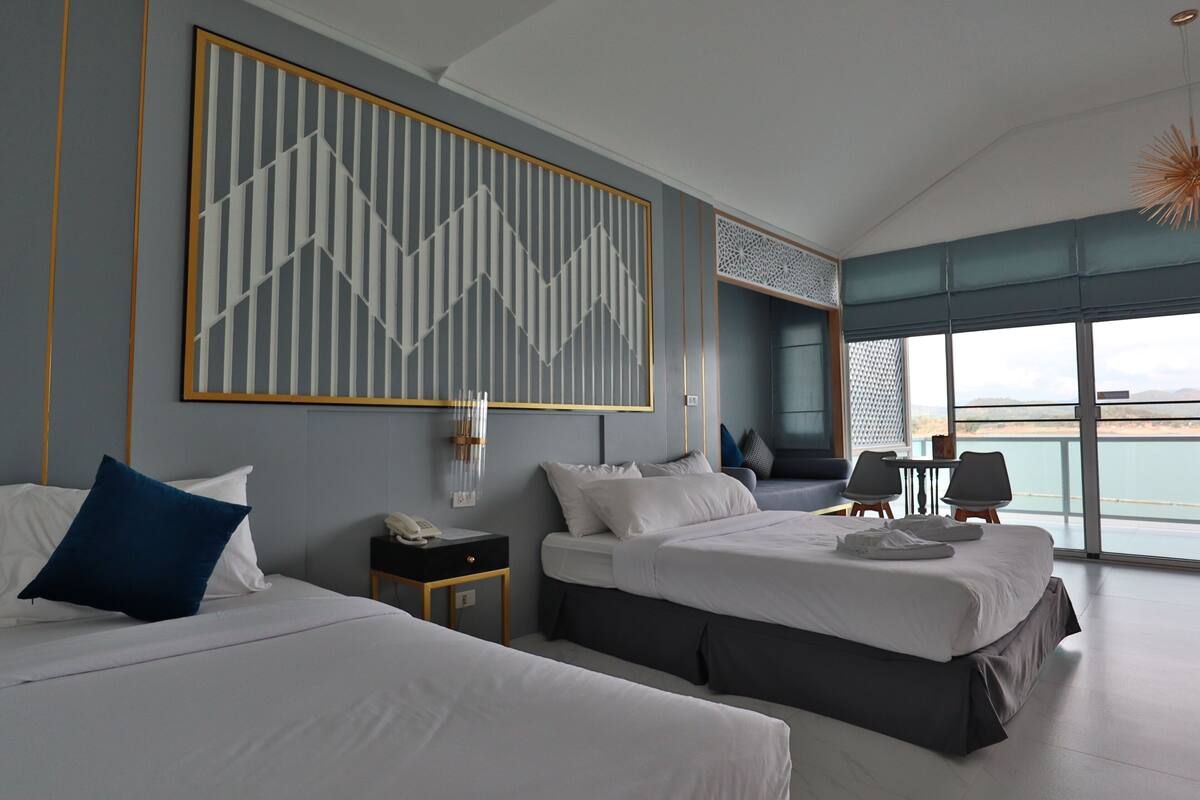 Jacuzzi Villa - Twin Bed | 办公桌、遮光窗帘、免费 WiFi、特色装修