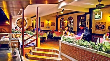 Breakfast, lunch, dinner served; Scandinavian cuisine