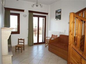 Apartment, 1 Bedroom (Maisonette) | Living area | TV