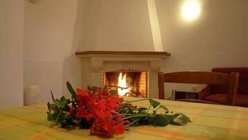 Appartamento, 1 camera da letto (Maisonette) | Pasti in camera