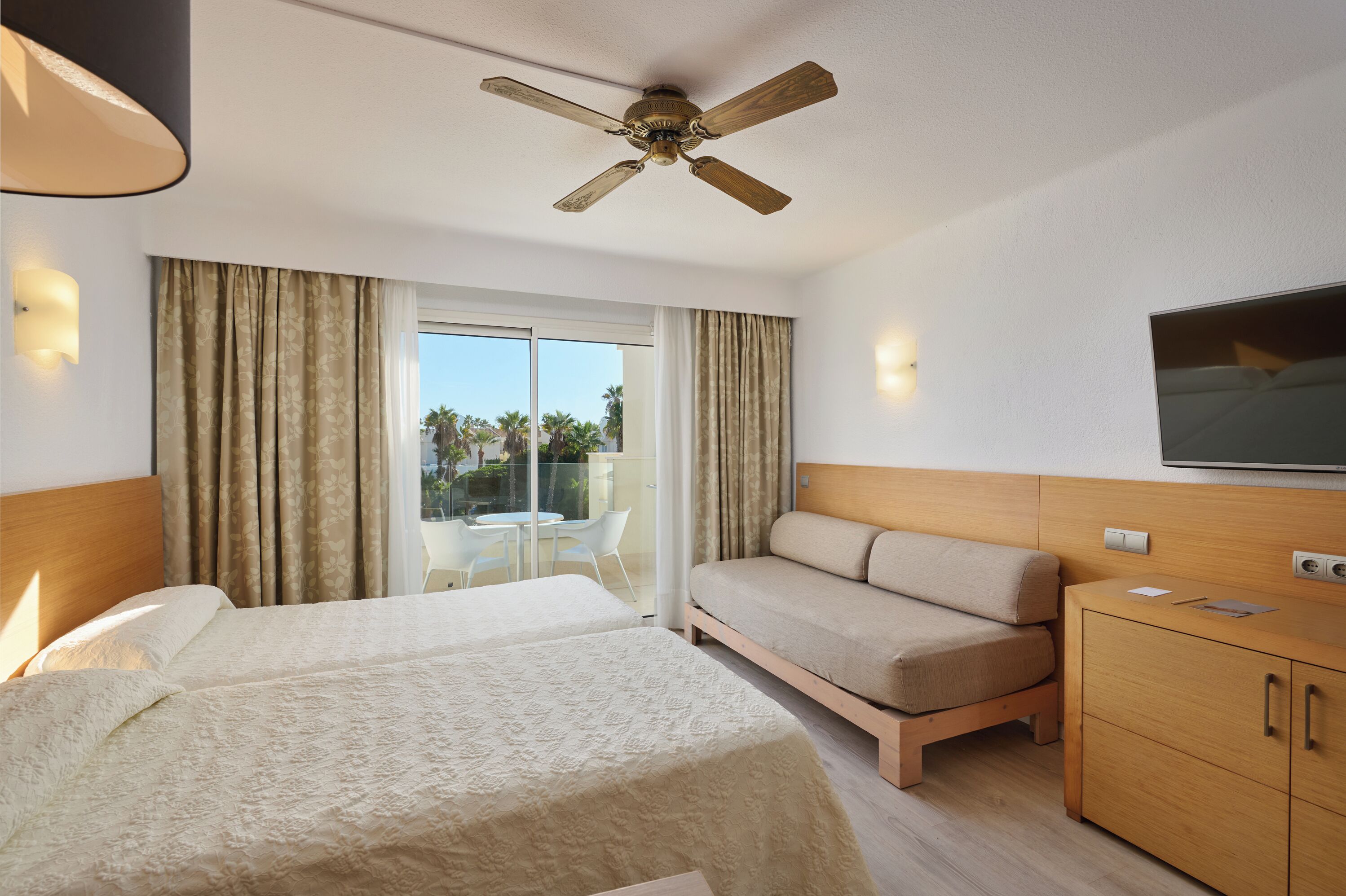 Photo - Hipotels Mediterraneo Club