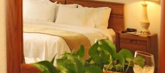 罗斯蒙特套房酒店