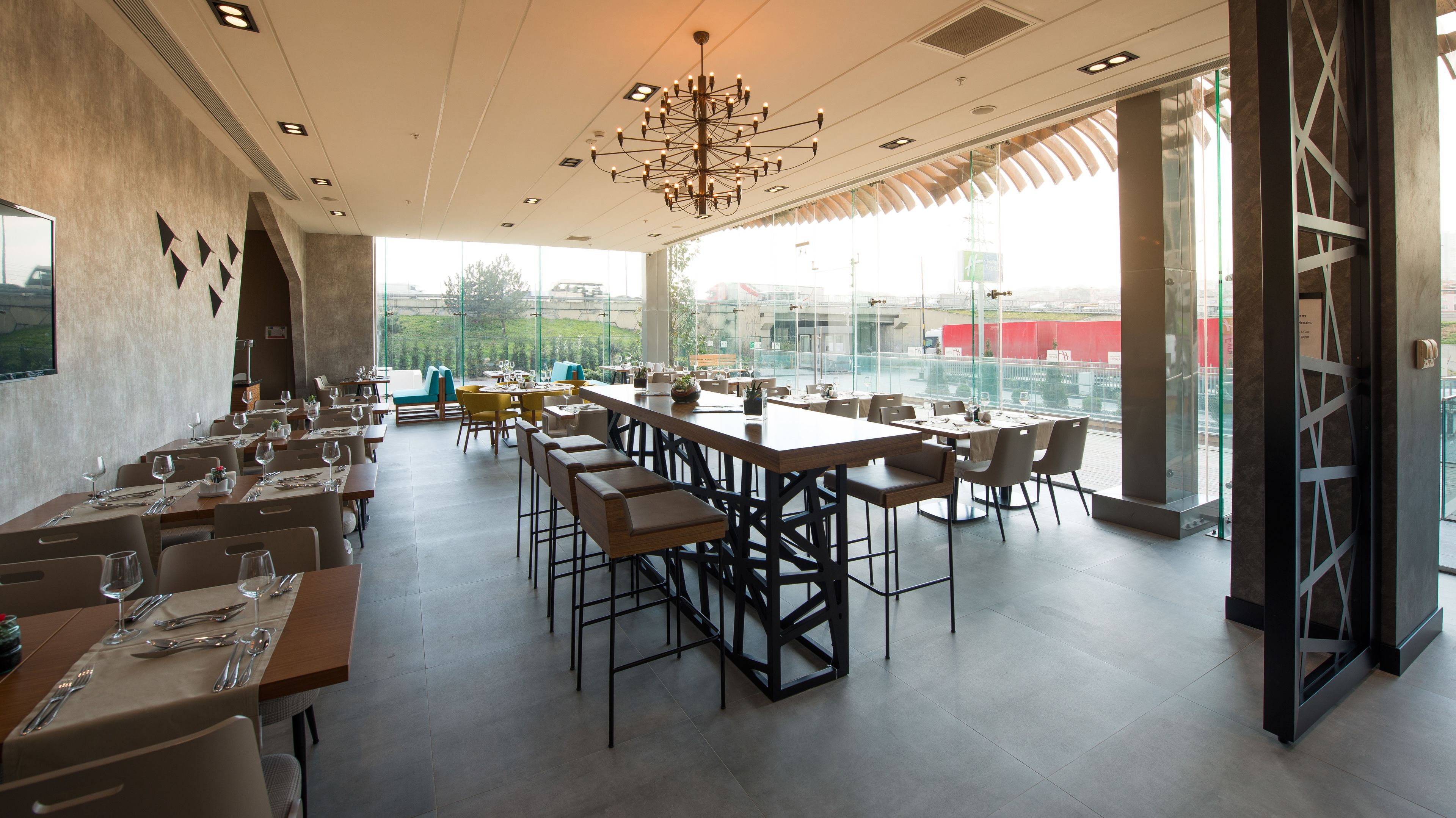 Petit déjeuner servi sur place