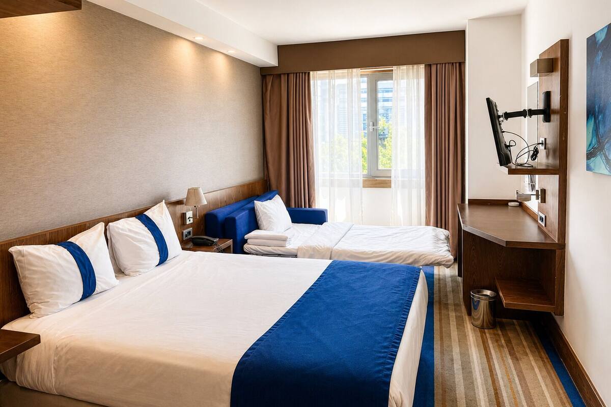 Triple Room