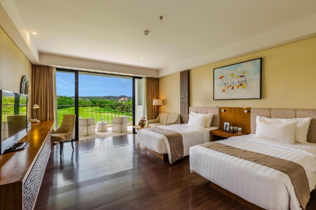 In-room safe, desk, blackout curtains, soundproofing