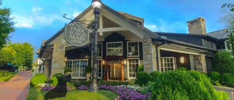 المنشأة من الخارج