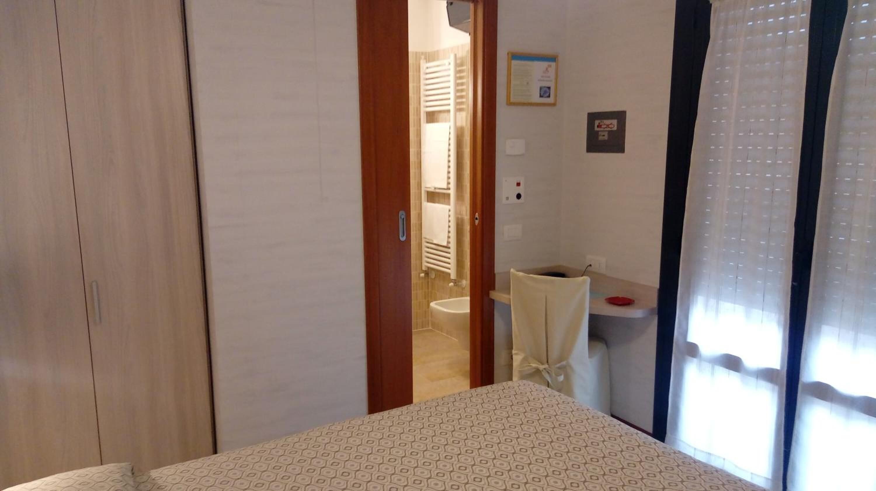 1 bedroom, in-room safe, desk, free wifi