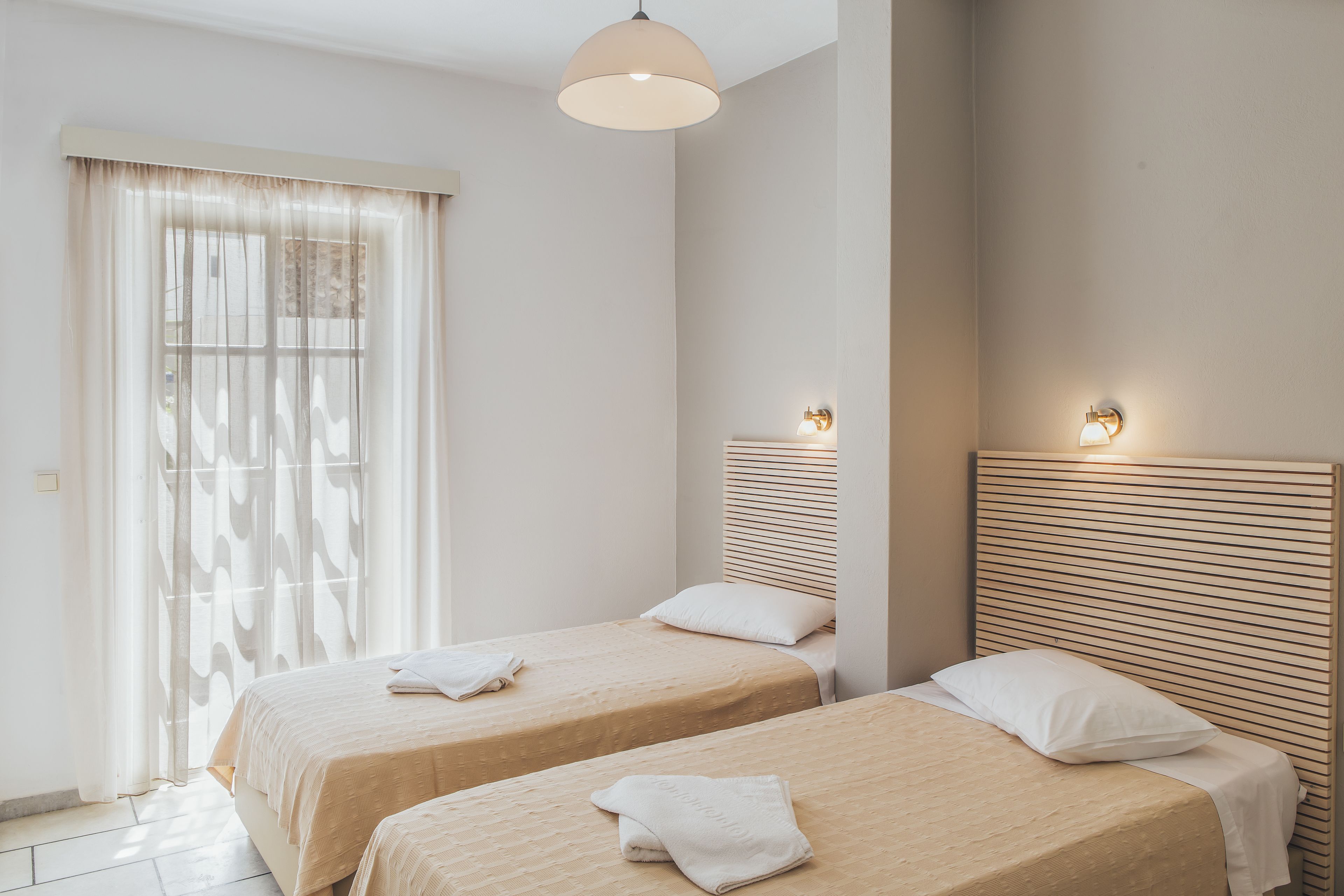 economy apartment (4 adults) | 1 bedroom, in-room safe, desk, soundproofing