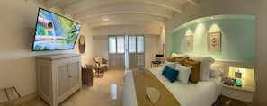 Camera Premium, 1 letto king, terrazzo, vista mare | Biancheria da letto di alta qualità, copriletto in piuma, minibar