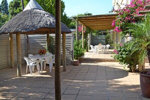 Terrace/patio - Dove's Nest Guest House (Kempton Park)