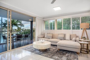 50-inch flat-screen TV with digital channels, TV - 2 Hastings Street (Noosa Heads)