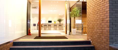 숙박 시설 입구