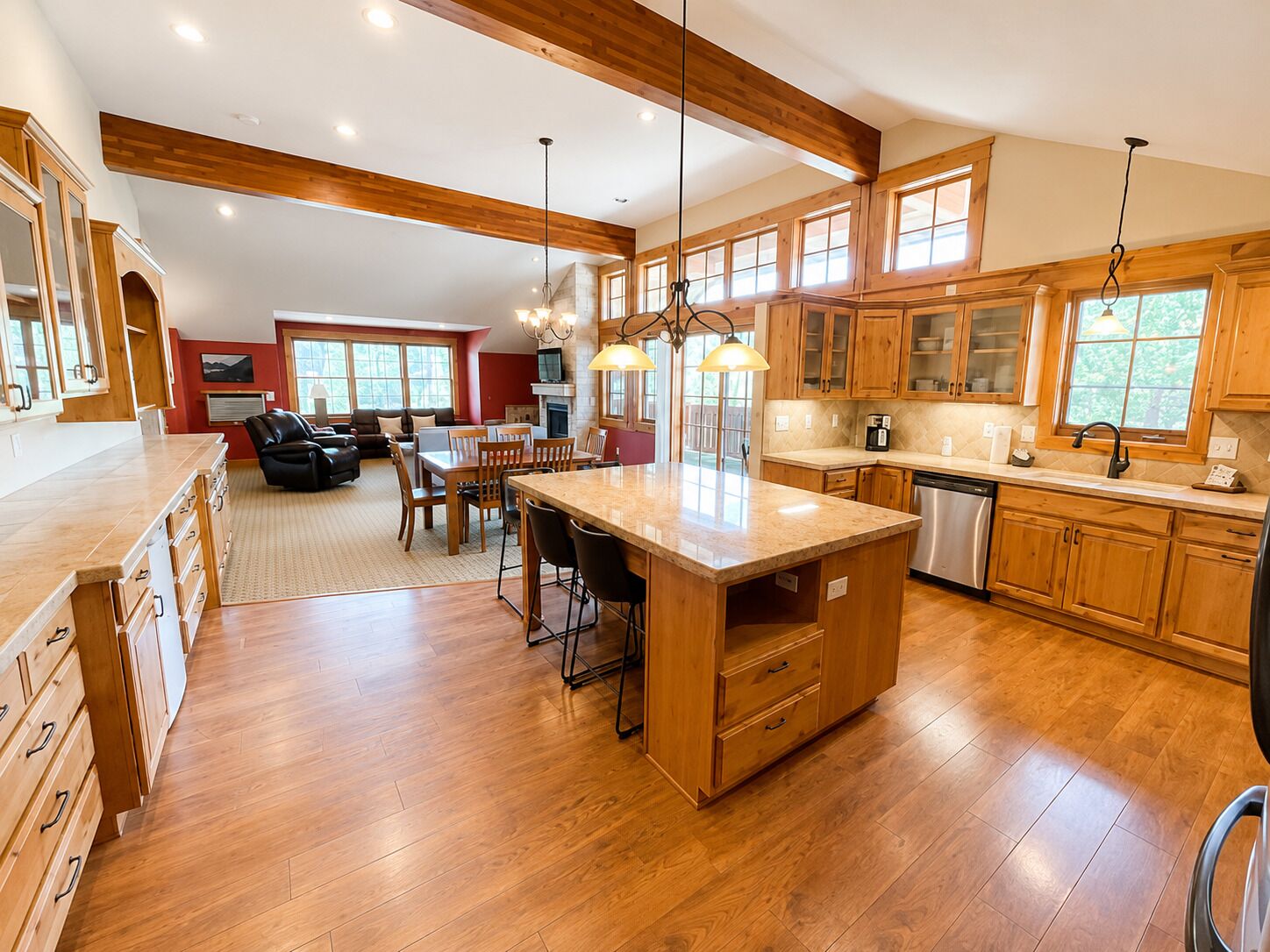 Classic Suite, Multiple Beds | Private kitchen | Coffee/tea maker, fridge, microwave