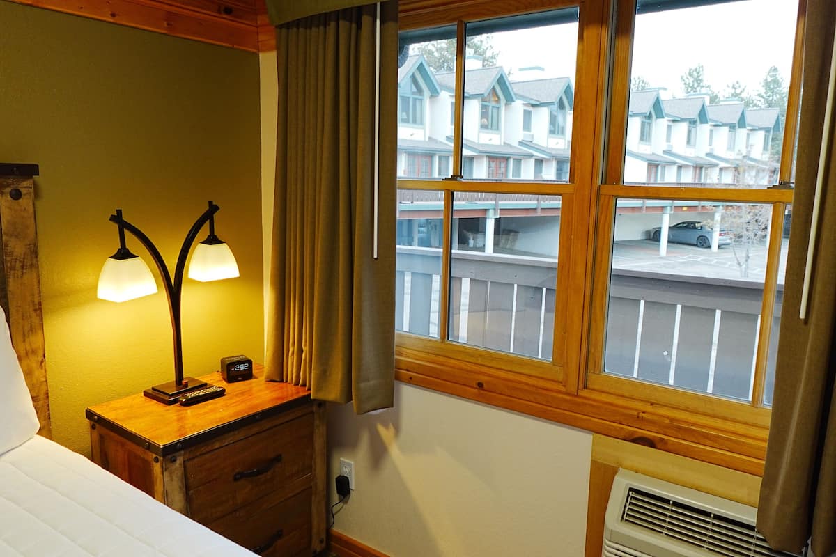 Fer et planche à repasser, Wi-Fi, draps fournis