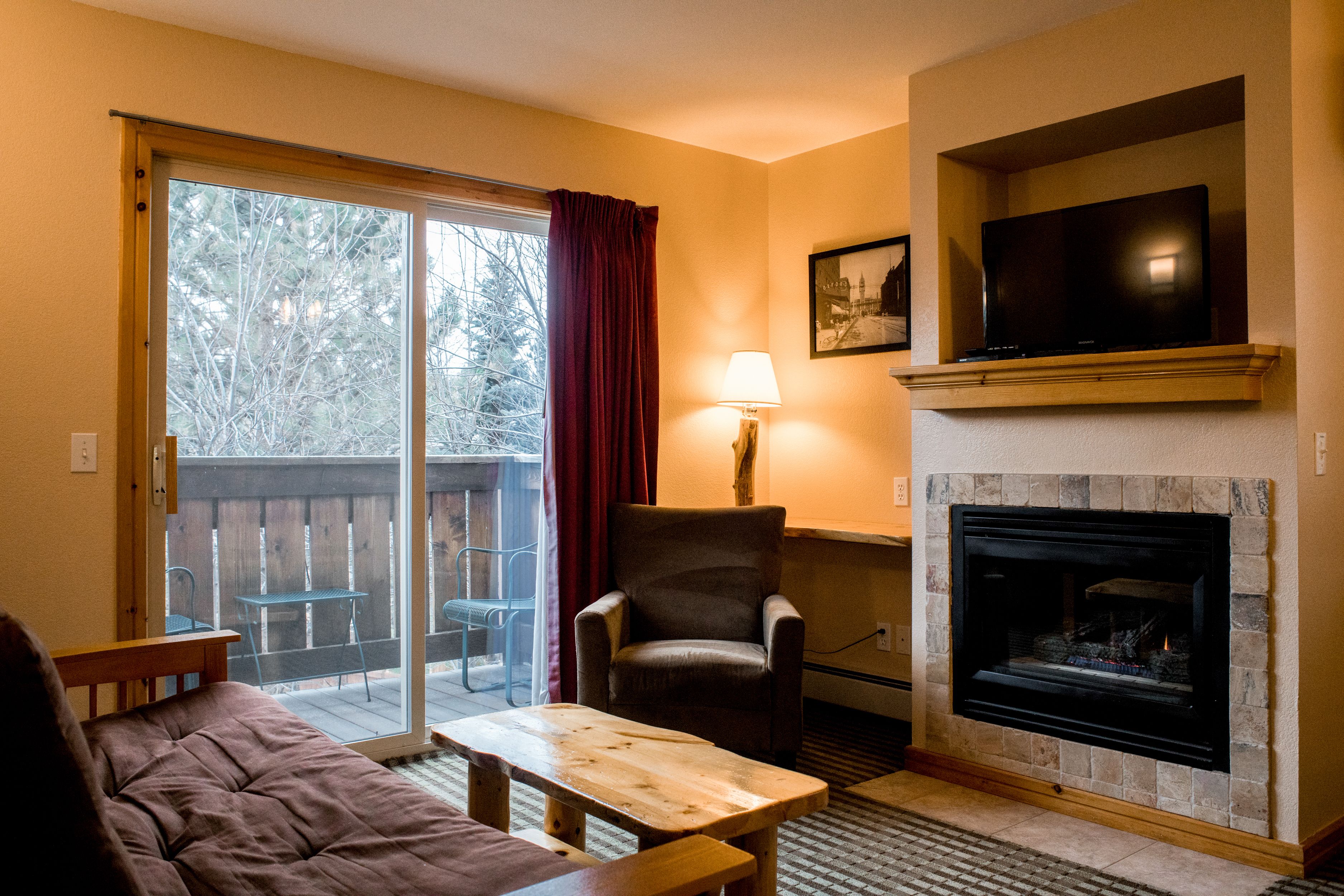 classic studio suite, 1 bedroom | living area | tv, dvd player