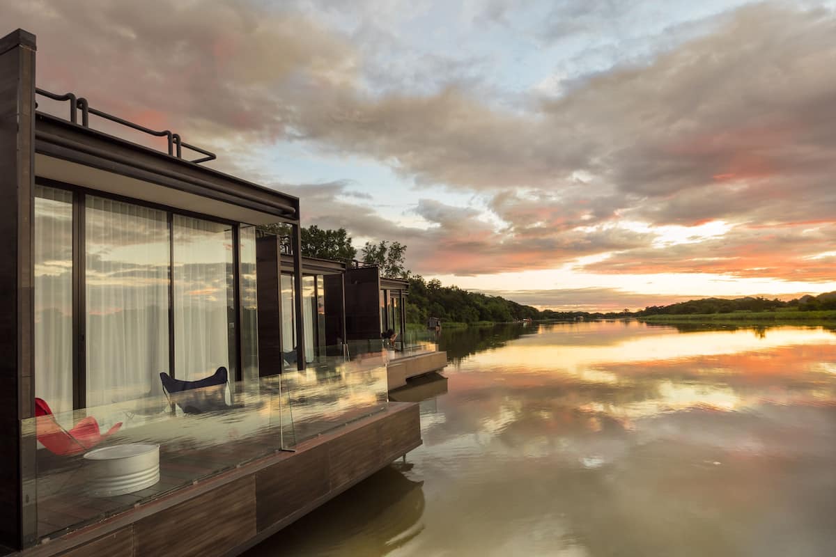 XFloat Cabin