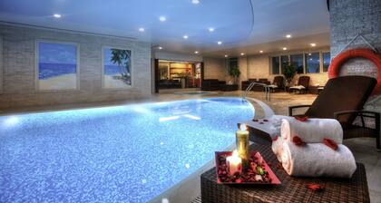 Mathema Premium Aparthotel