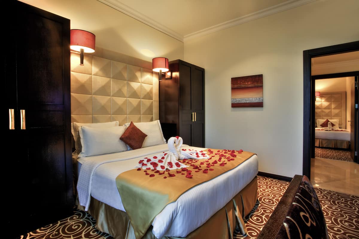 Standard Apartment, 2 Bedrooms, Smoking, City View