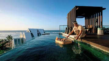 Desayuno buffet (IDR 502150 por persona)