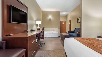 Deluxe Suite, 1 King Bed with Sofa bed, Accessible, Non Smoking | 1 bedroom, in-room safe, desk, laptop workspace
