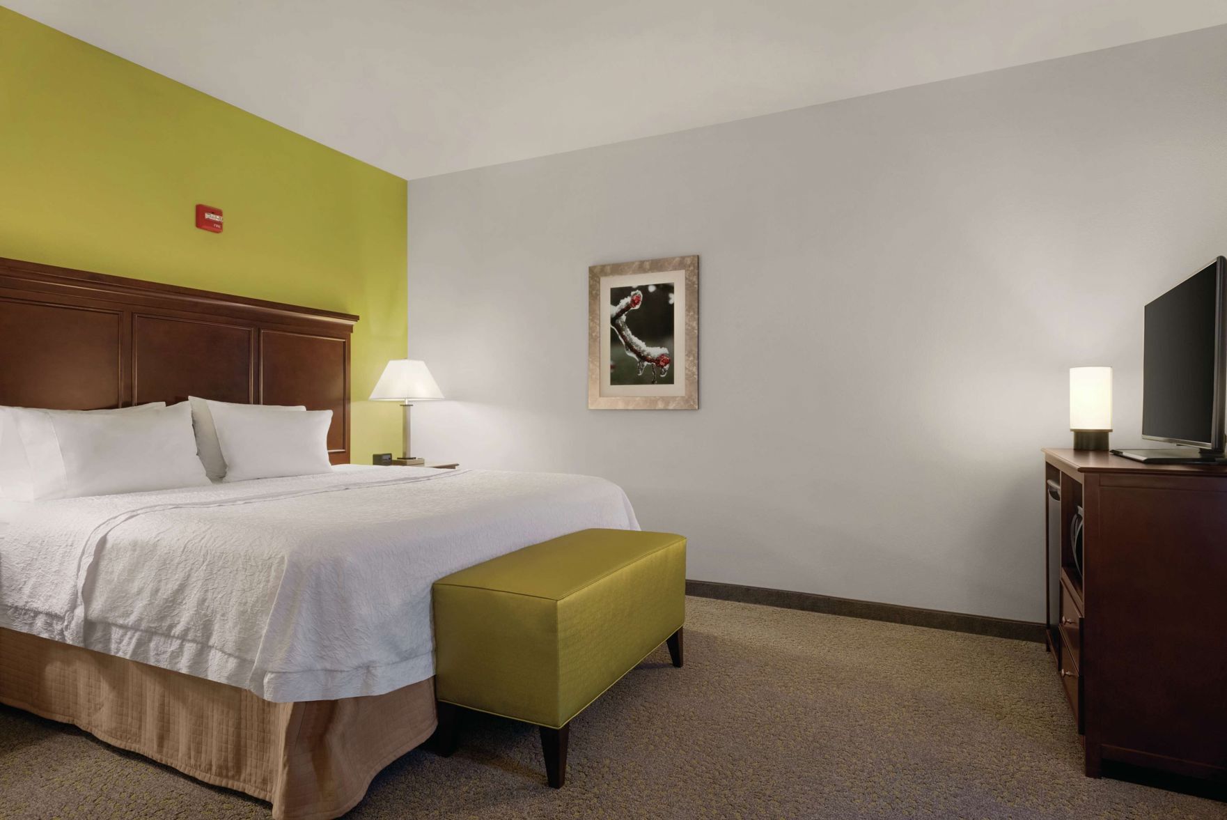 Blackout curtains, iron/ironing board, free cots/infant beds, free WiFi