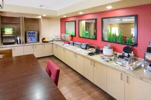 Free daily buffet breakfast