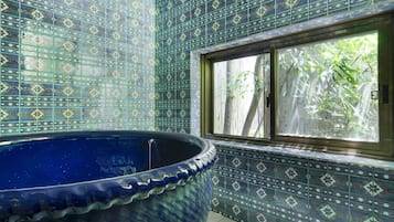 Maison Traditionnelle (check-in instructions to be e-mailed) | Salle de bain