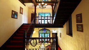 Staircase - Africa House Hotel (Zanzibar Town)