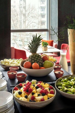 Frukostbuffé varje dag (EUR 34 per person)
