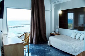 Quarto casal standard de uso individual, vista para o mar | Roupas de cama premium, frigobar, escrivaninha, quartos à prova de som