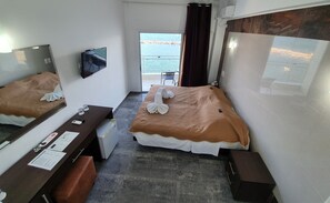 Hochwertige Bettwaren, Minibar, Schreibtisch, schallisolierte Zimmer