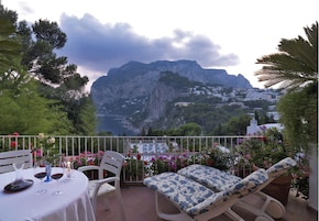 Suite junior de luxe, terrasse vue mer | Vue de la chambre