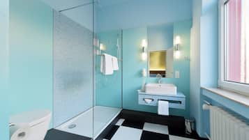 Habitación individual de diseño, 1 habitación, no fumadores | Baño | Ducha, artículos de higiene personal gratuitos y secador de pelo