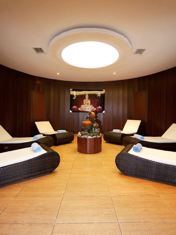 Sauna, Whirlpool, Dampfbad, Türkisches Bad/Hamam, Körperbehandlungen