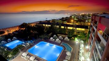 2 outdoor pools, pool umbrellas, sun loungers