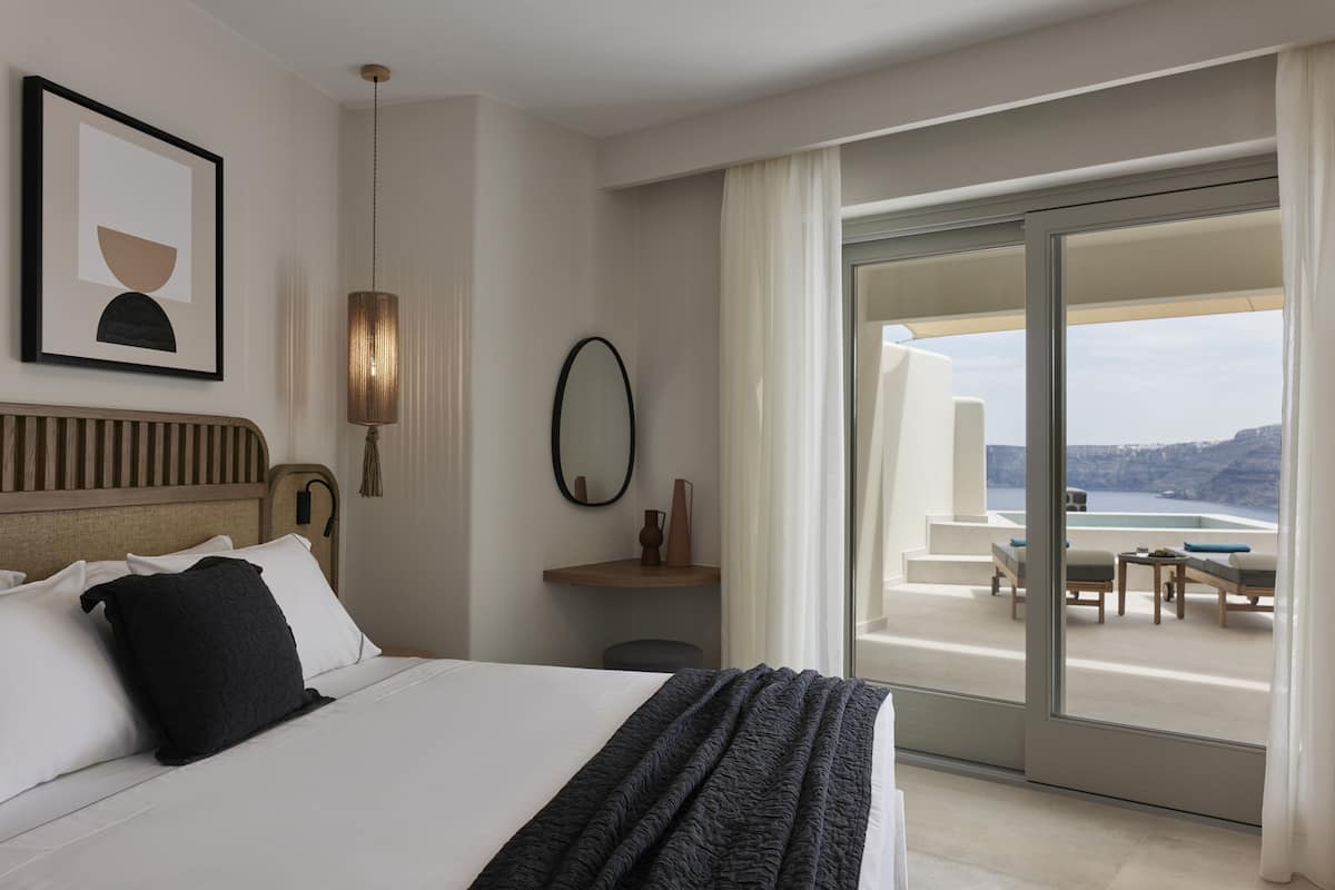 Junior Suite Sea View with Plunge pool - located 100m away from the main property | Caja de seguridad en la habitación, escritorio y insonorización