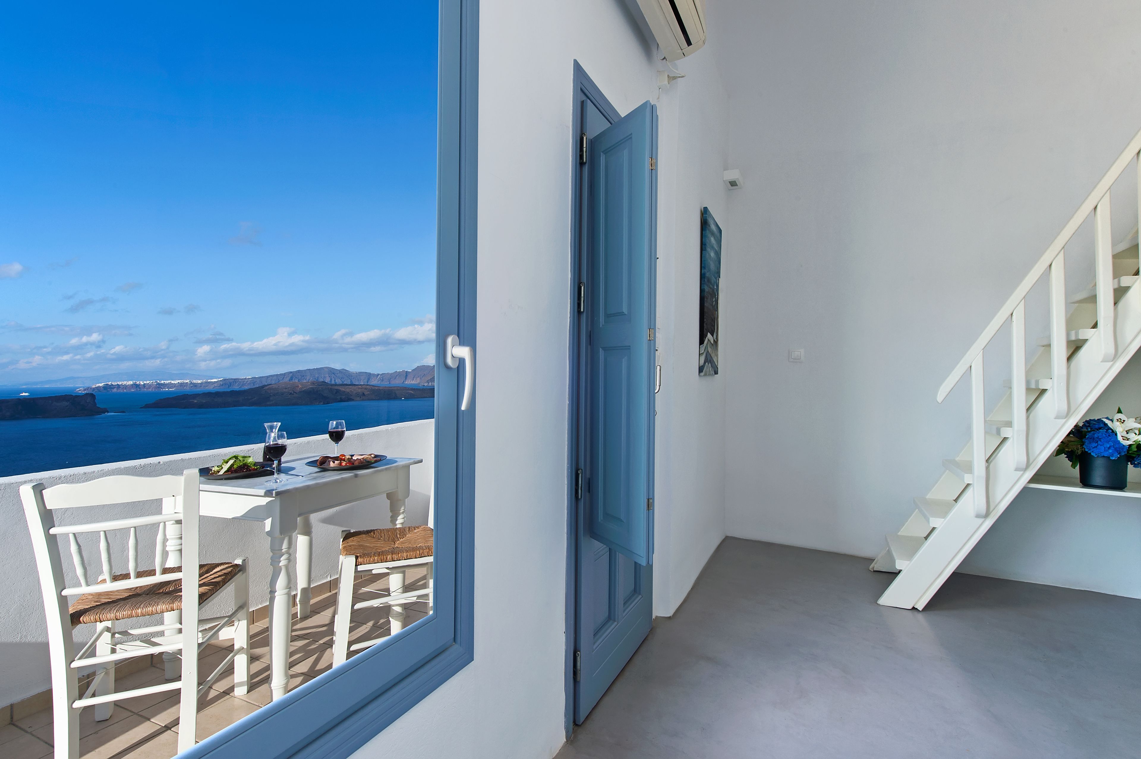 traditional suite (executive) | in-room safe, desk, soundproofing, iron/ironing board