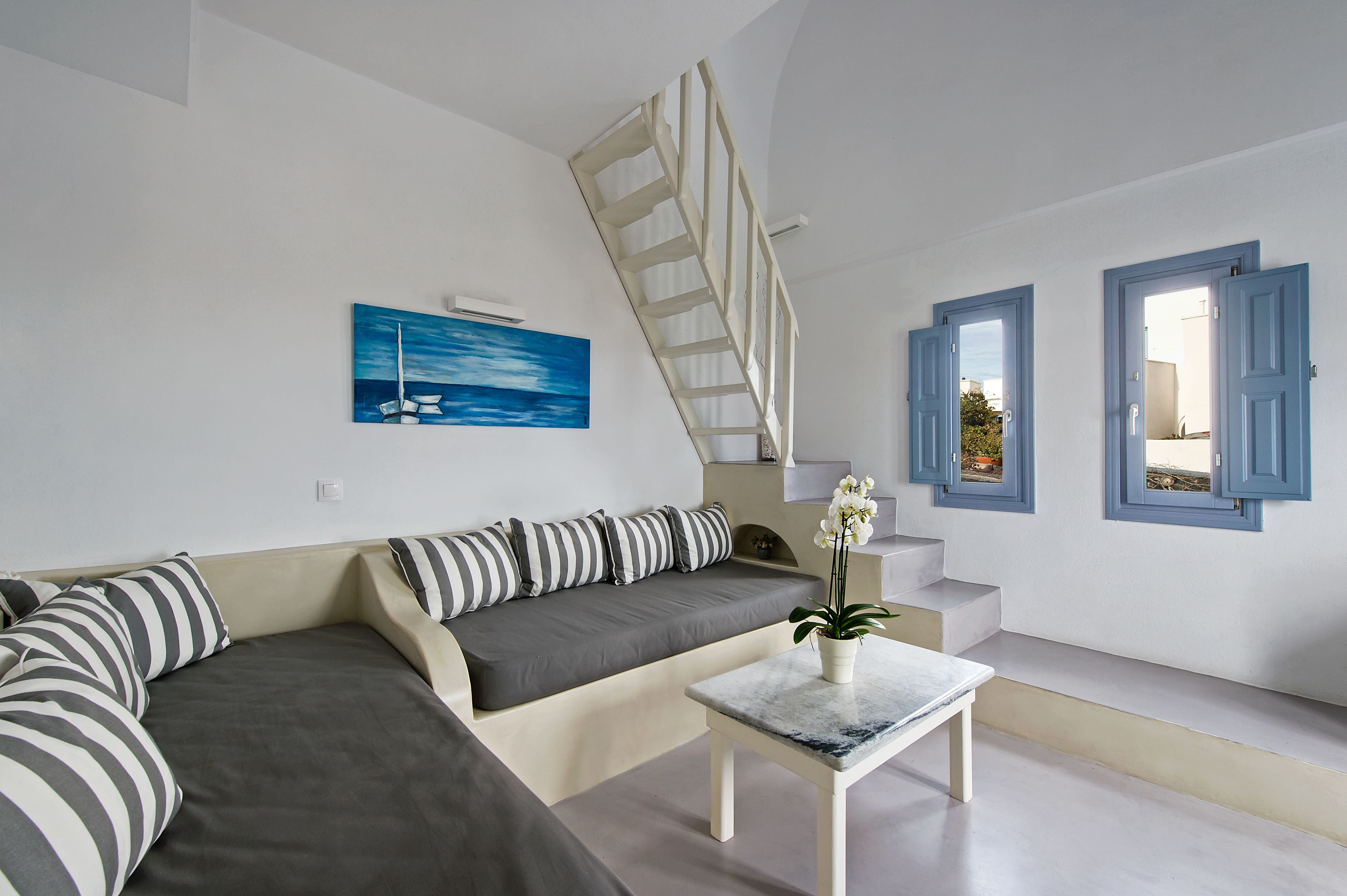 traditional suite, balcony, sea view (& garden view) | in-room safe, desk, soundproofing, iron/ironing board