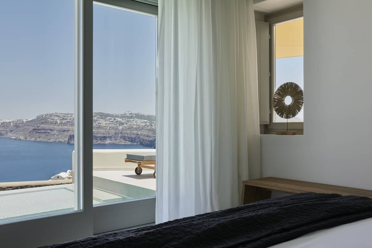 family studio suite, private pool, sea view - 100 meters away from the main building | in-room safe, desk, soundproofing, iron/ironing board