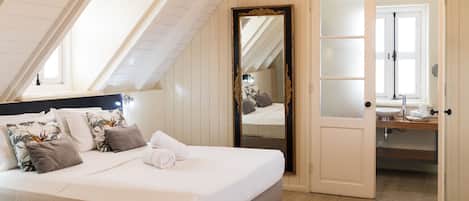 Chambre triple (Queen) | 1 chambre, minibar, coffre-fort, fer et planche Ă repasser